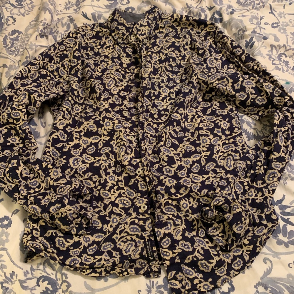 American Eagle dress shirt- stylish sz xs